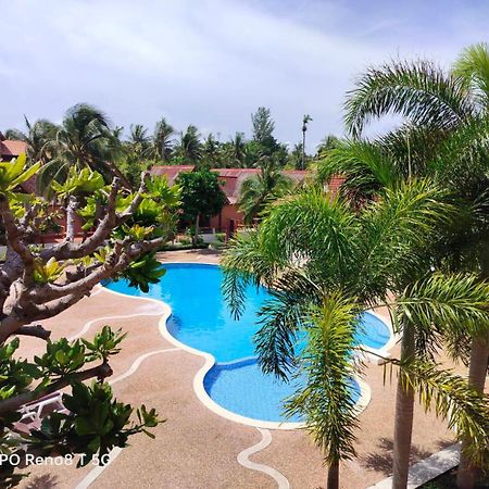 D.R. Lanta Bay Resort Koh Lanta Exterior photo